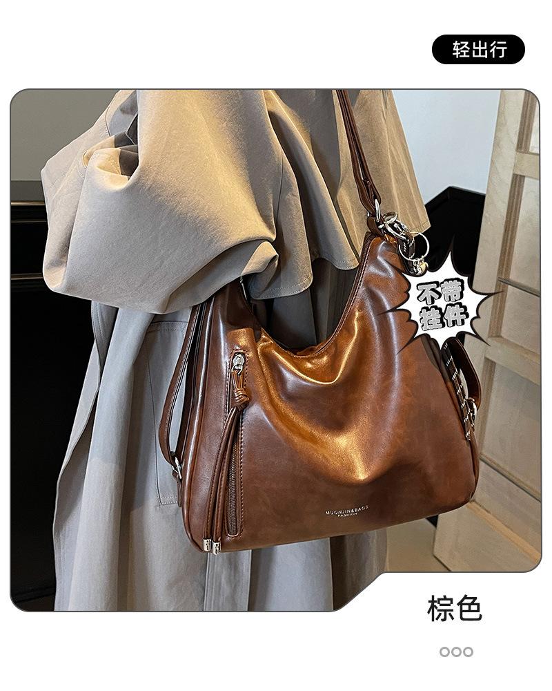 Crossbody Bag Retro Large-capacity Underarm Shoulder Commuter Women's Bag 2025 New Light Luxury Niche High-end Tote Bag