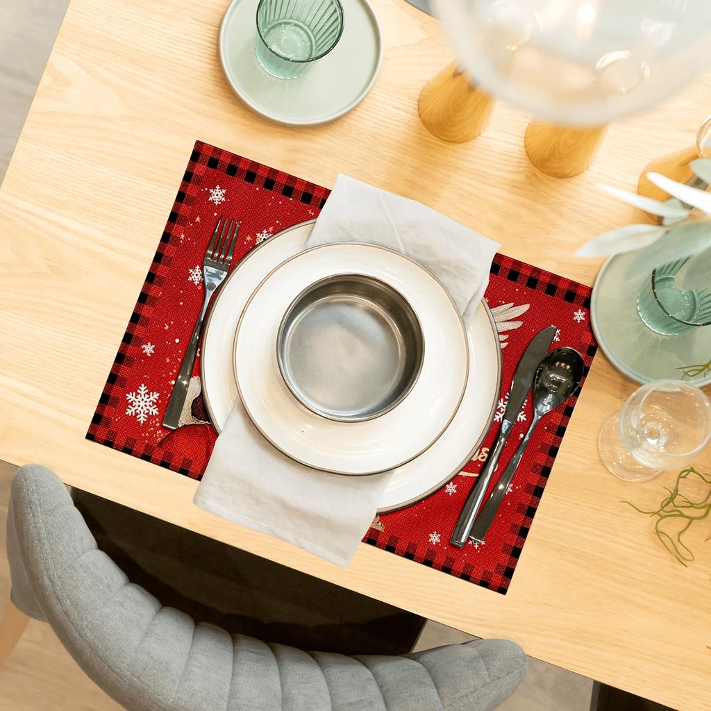 Set of 4 Premium Christmas Placemats, Santa Claus Design, Heat Resistant, Smooth To The Touch, Polyester, Machine Washable