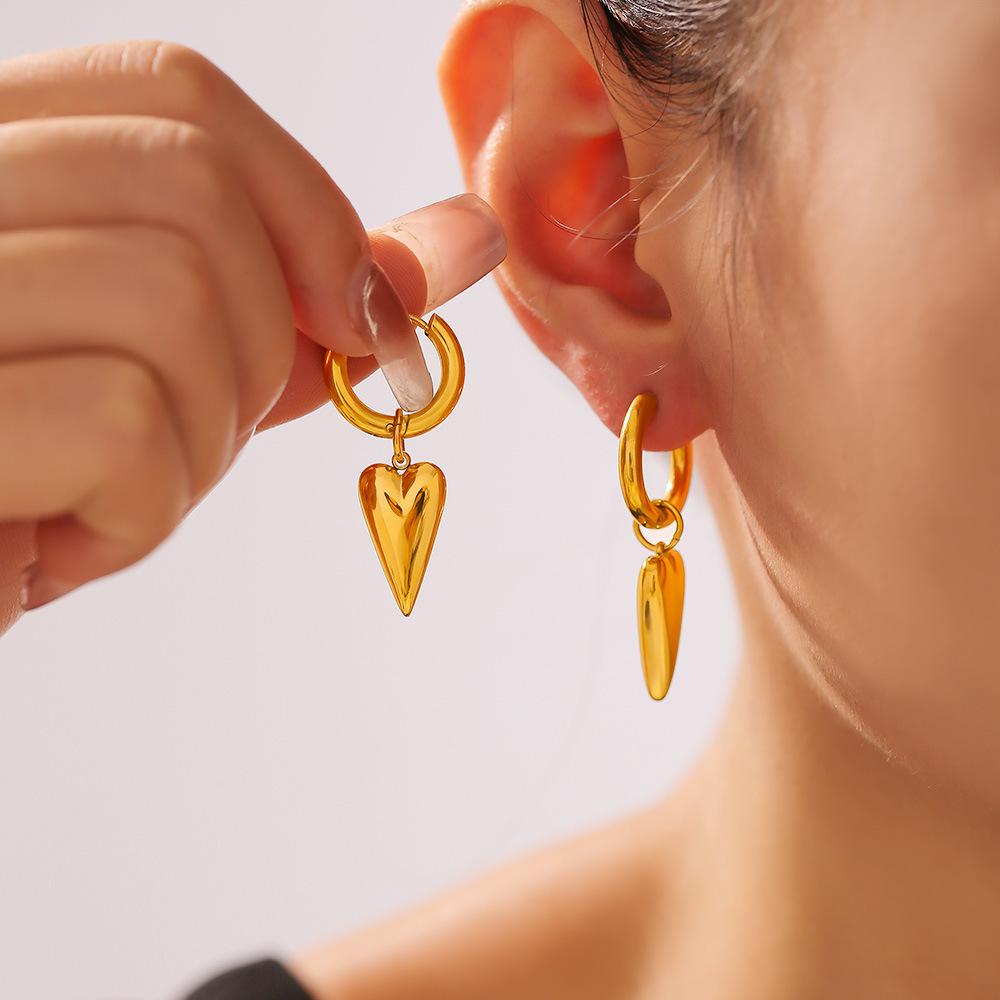 Heart Buckle Earrings: Retro 18k Gold-Plated Titanium Steel Design for Women