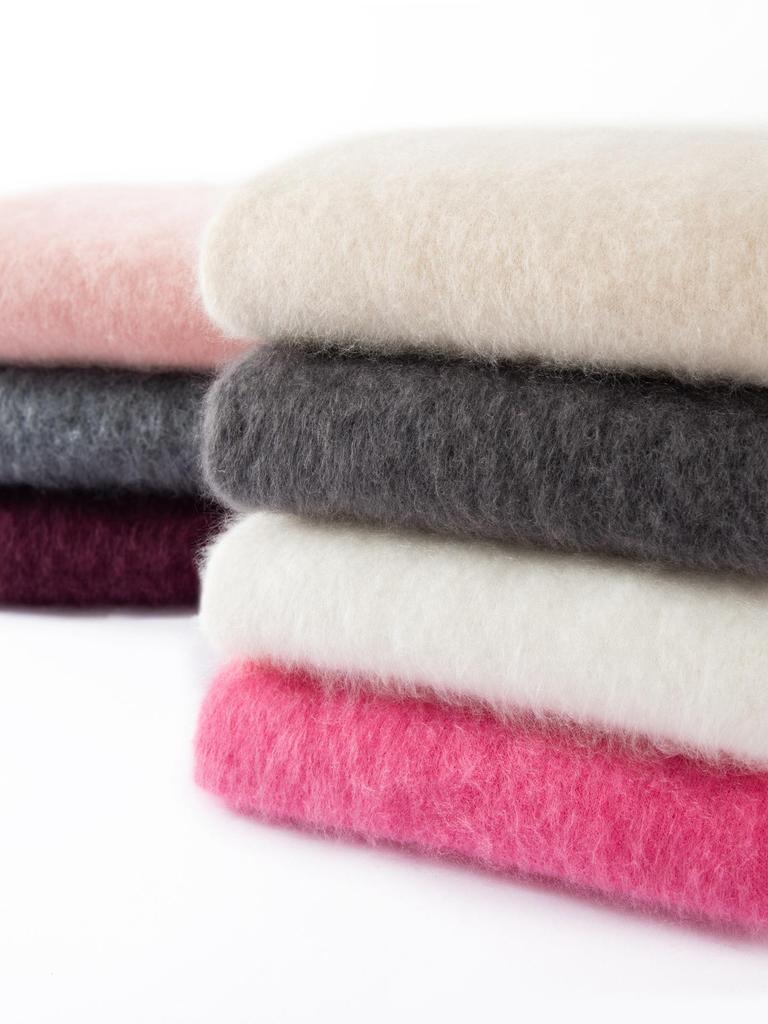 Women's Loose Knit Cashmere Pullover with Brushed Round Neck