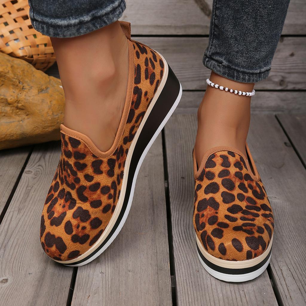 Handel duże rozmiary panterka koturn okrągły nosek buty jednoczęściowe 22 wiosna nowe europejskie i amerykańskie okrycia wierzchnie mokasyny buty jednoczęściowe