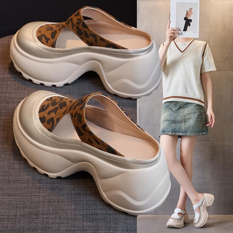 Outer wear bag head hollow thick-soled cool slippers women's 2025 summer new small man height increase one foot lazy sandals