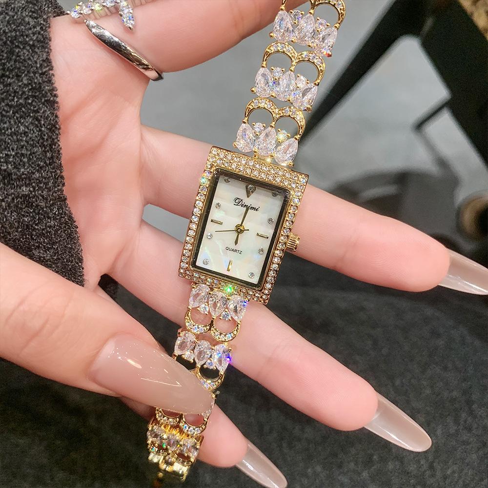 Retro Diamond-Set Classic Square Fashion Watch Romantic Simple Light Luxury Bracelet Women S Exquisite Quartz Watch