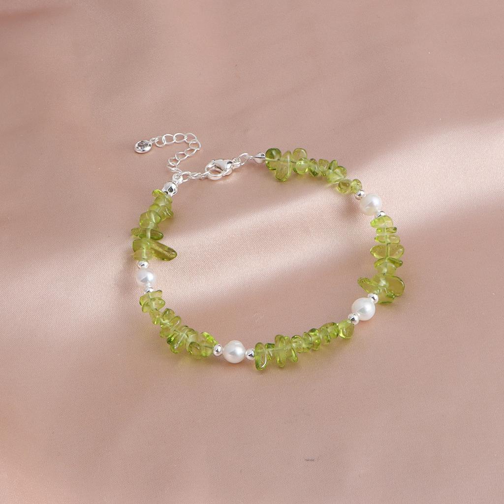 Europäischer und amerikanischer Strandurlaub Stil Aquamarin Olivgrün Kies Splice Natürliches Süßwasserperlenarmband Frisch und Süß