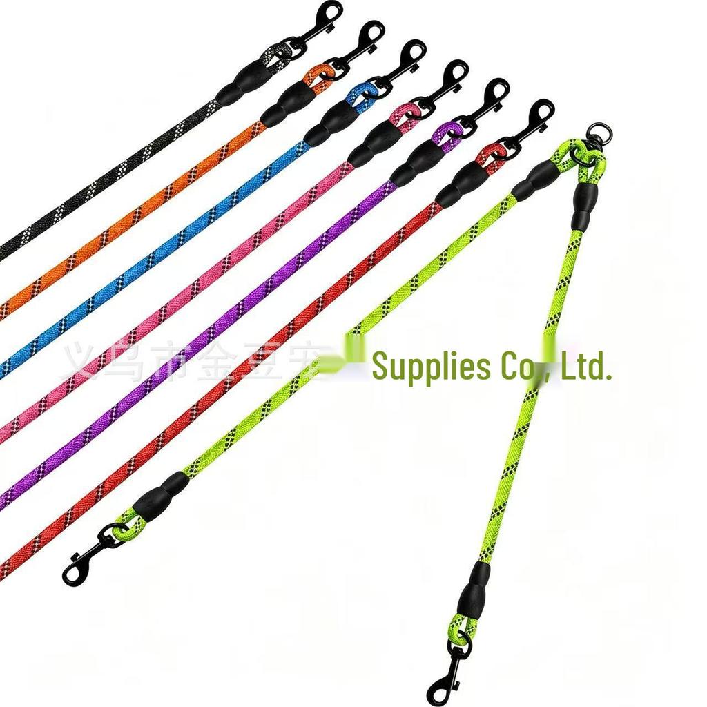 Reflective One-to-Two Dog Leash for Medium and Large Dogs