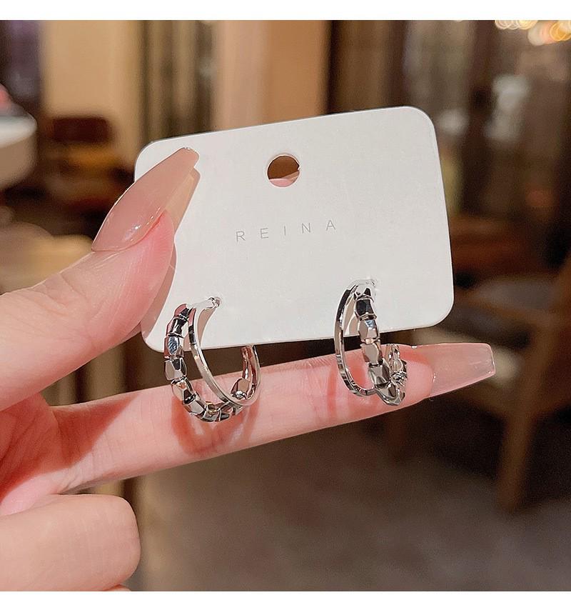 

Минималистичные круглые серьги-гвоздики серебристого цвета для женщин, 2023, корейский стиль серебряный