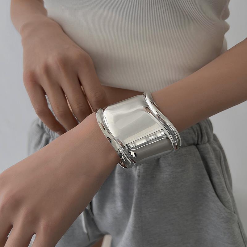 Elegant Wide-Edge Irregular Bracelet for Women - Cold Style Niche Design