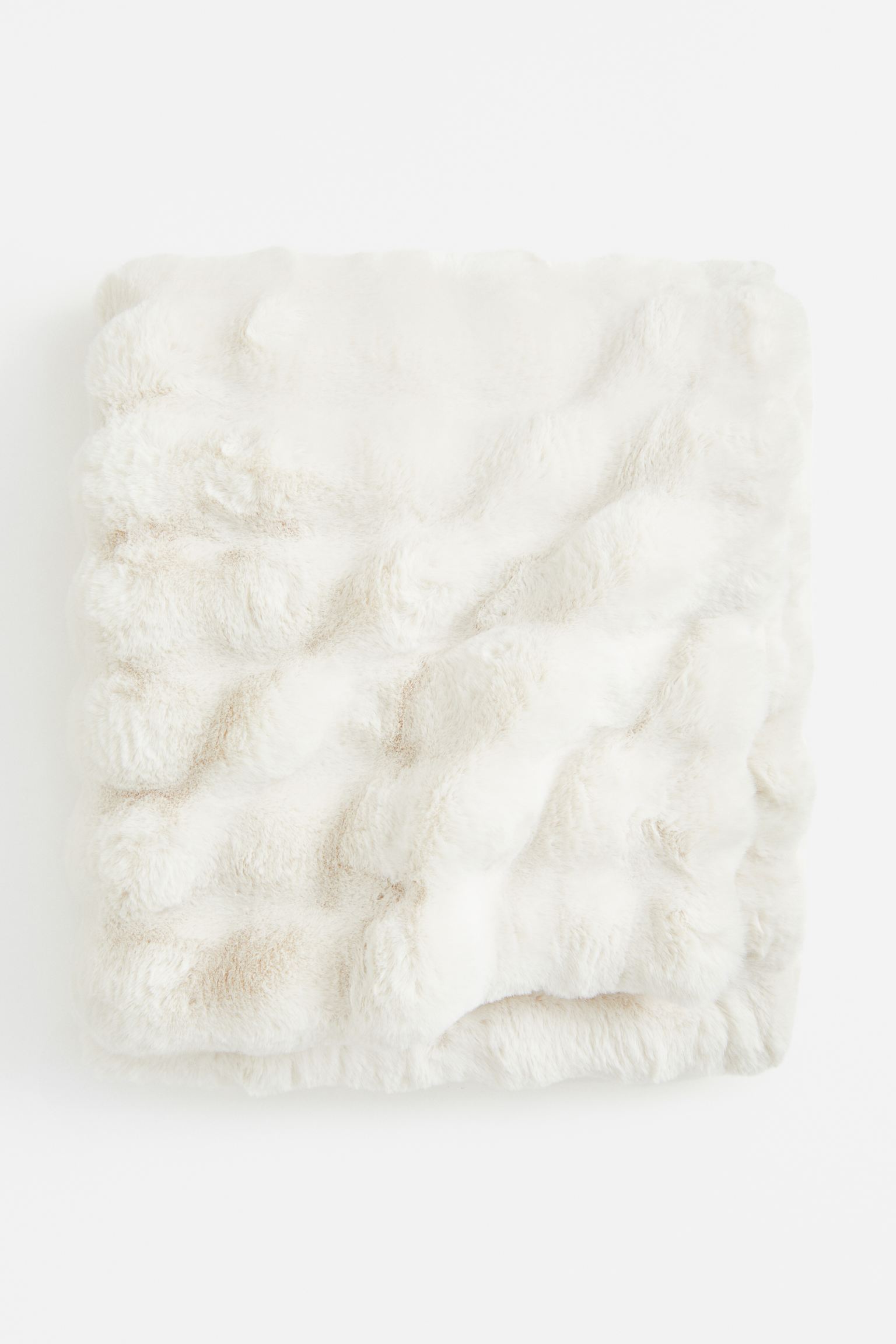 

Structured fluffy blanket