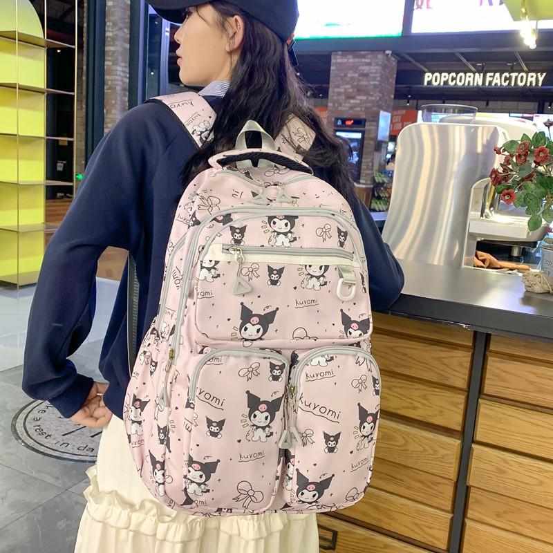 Jugendrucksack mit Sanrio Kuromi Süßes Schleifenmuster für den Campus