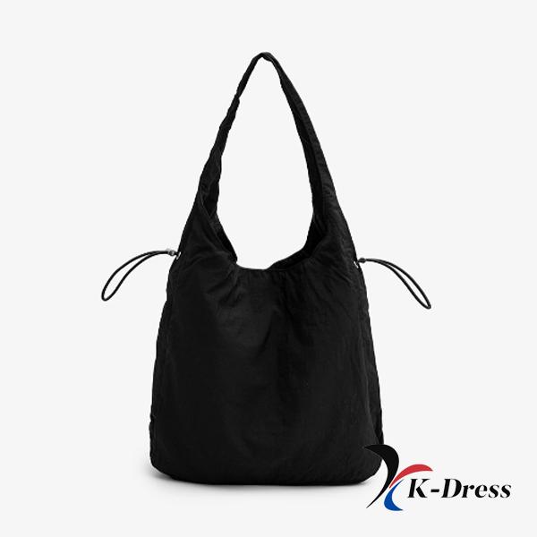 

Кишеньковий рюкзак з нейлоновою гофрою (2 кольори) 34x27x7cm білий