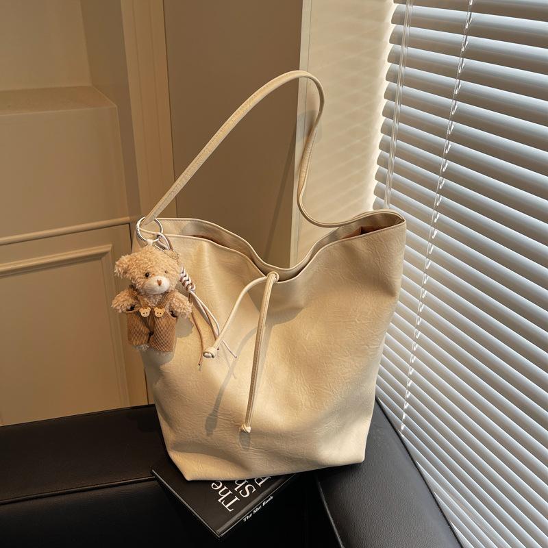 Large Capacity Bag Women's Versatile New Retro Casual Shoulder Messenger Bag Pleated Commuter Tote Bag