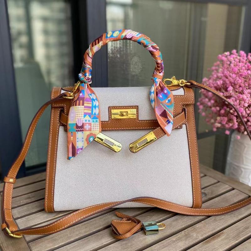 New Temperament Crossbody Bag Women's Canvas With Leather Bag Contrasting Leather Handbag Fashionable Buckle Shoulder Bag