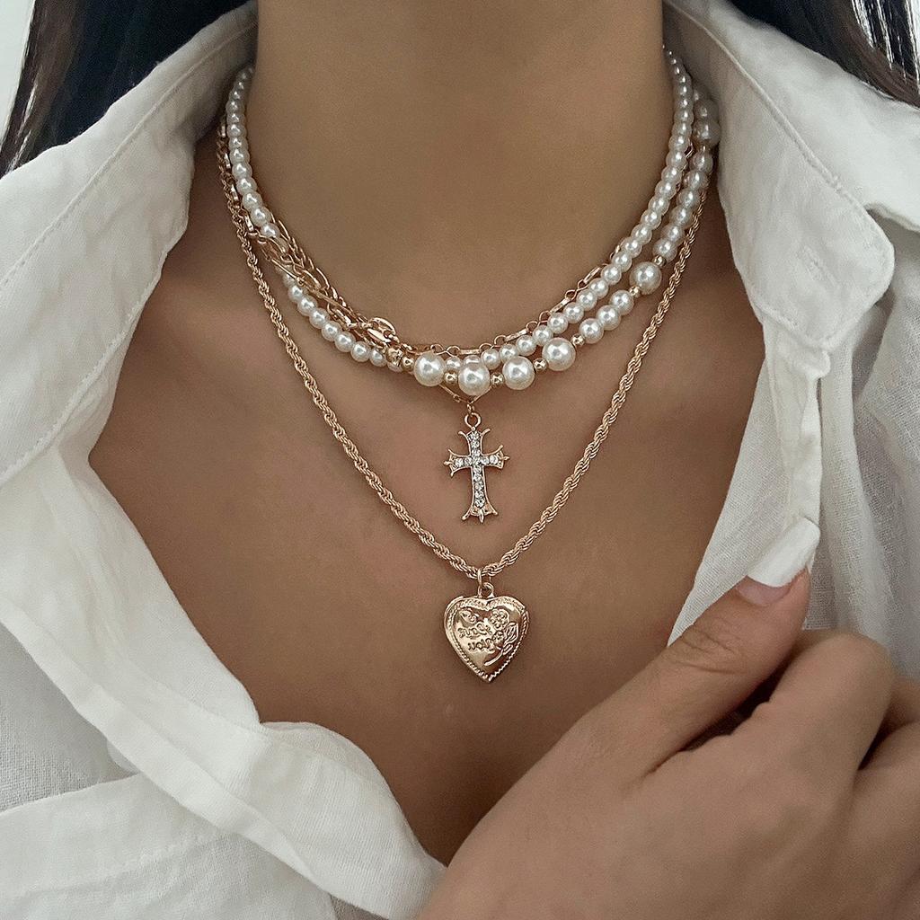 Fashion Diamond-Encrusted Cross Peach Heart-Shaped Necklace, Simple Imitation Pearl Beaded Collarbone Necklace For Women
