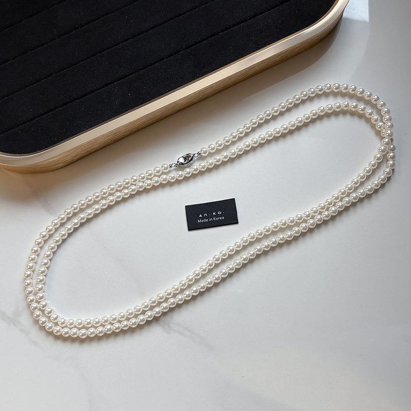 Elegant French Layered Pearl Necklace - Women's High-End Versatile Clavicle Chain, Simple Retro Style