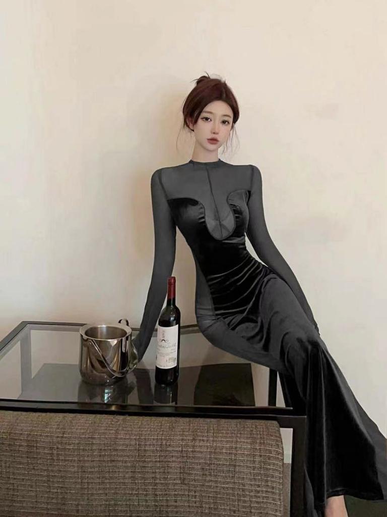 Evropská americká móda Klasické Dámské Temperament Kulatý výstřih Síťovina Dlouhý rukáv Sametové šaty Rybí ocas Dlouhá sukně