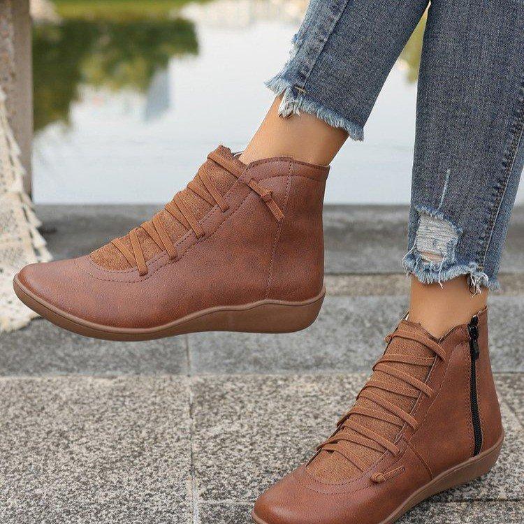 Large size retro cowboy short boots for women, autumn and winter TEUM retro locomotive short boots for women