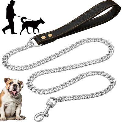 PU Leather Dog Leash Metal Pet Dog Leash with 360° Rotatable Hook and Loop Can Be Twisted To Prevent Loss of Dog Leash