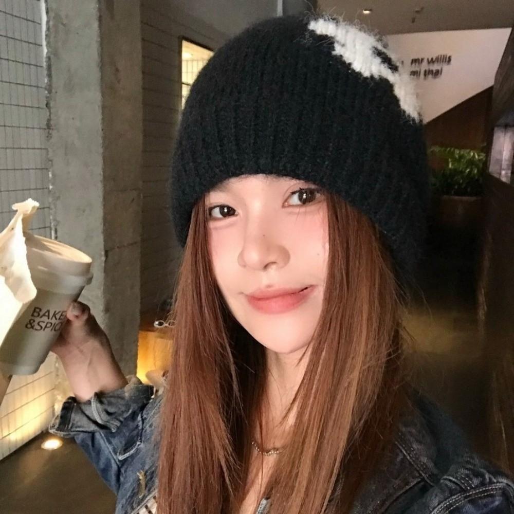 Fashion Flowers Pattern Winter Knitted Hat Coldproof Keep Warm Warm Hat Korean Style Beanies Cap Autumn