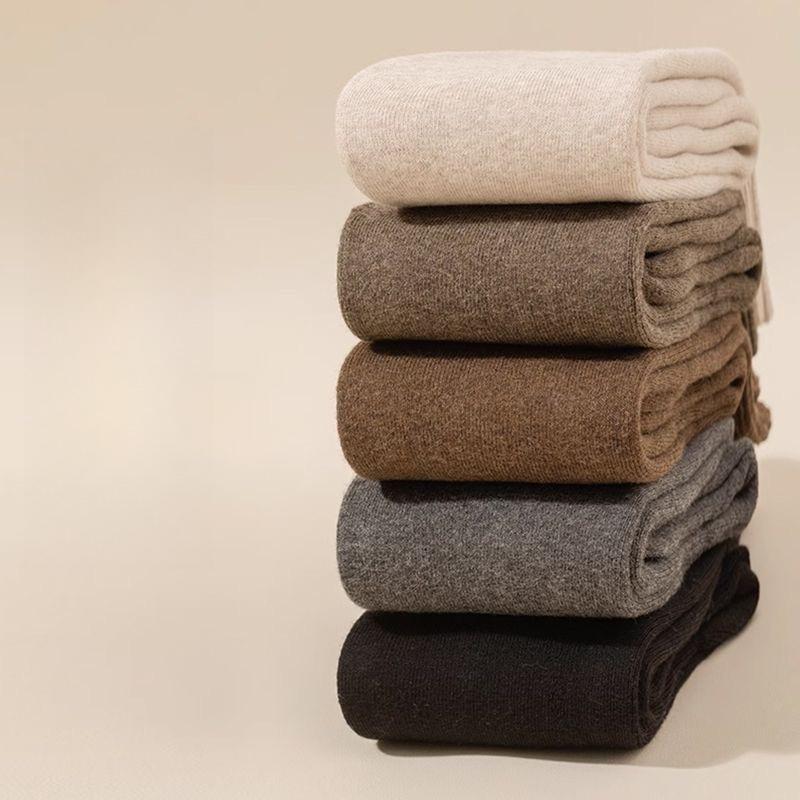 Over-the-knee socks for autumn and winter, lined with fleece, thickened, warm, and slimming.