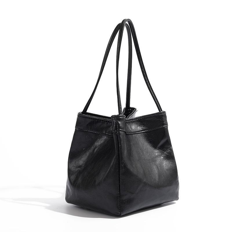 High-Gloss Dopamine Trend Tote: Mirror-Finish Textured Shell Handbag