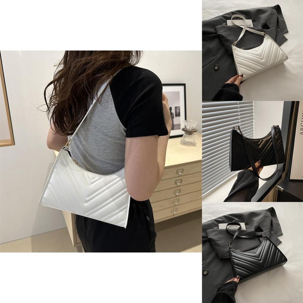 Fashionable Chic Women's Bag 2024 Trendy Simple Crescent Bag Casual Shoulder Bag