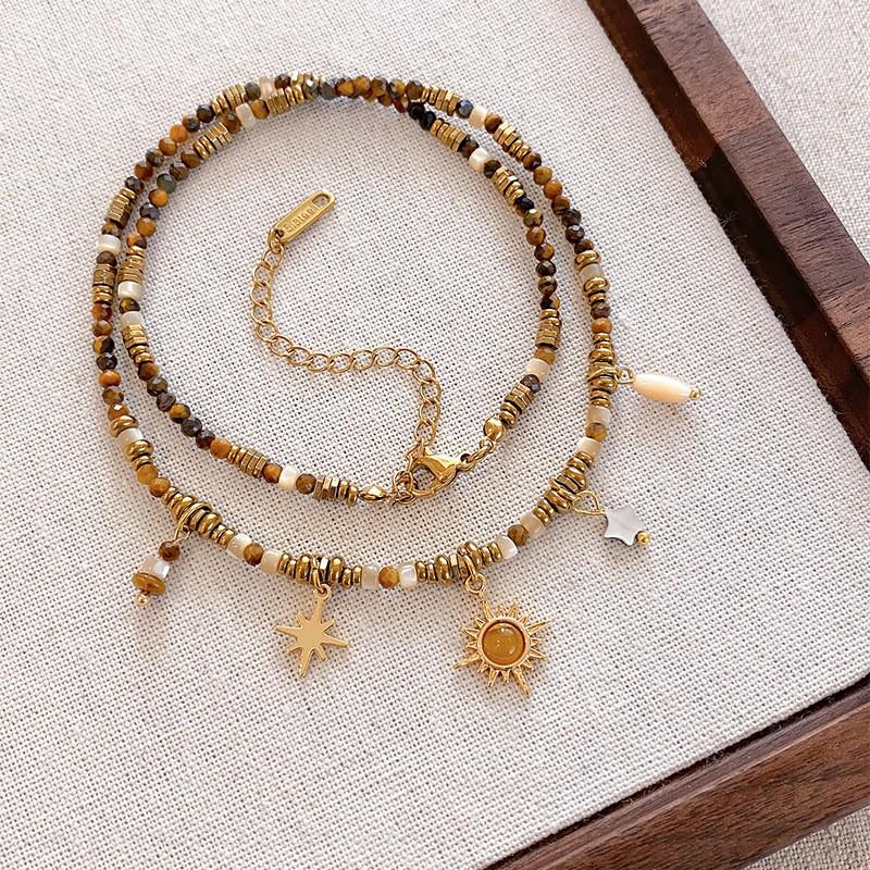 Retro Tiger Eye Stone Necklace - Versatile Maillard Style for Autumn & Winter Sweaters, High-End Luxury Accessory.