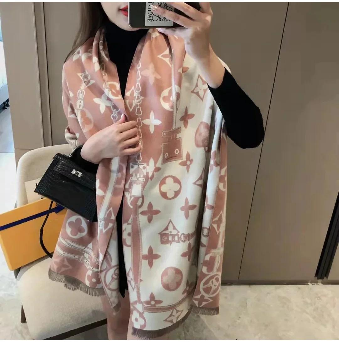 

Fashionable Versatile Cashmere Scarf for Women Winter New Style Student Winter Edition High-End Black Shawl Wrap Women