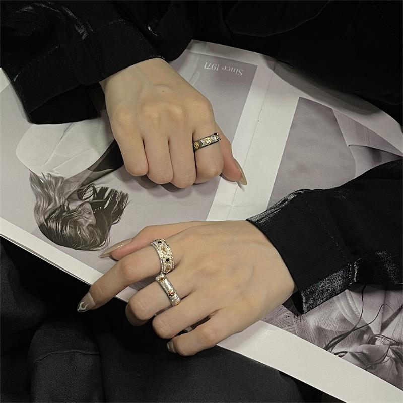 Nischen Design Spitze Gebürstete Webart Graviert Gold Schwarz Gold Galvanisiert Zweifarbig Gold Offener Ring Damen Mittelalter Persönlichkeitsring