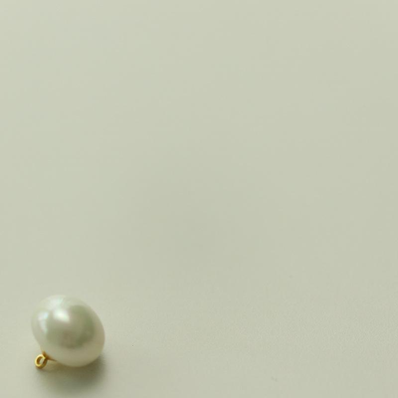 MOSN Women's Oval Pearl Metal Base Buttons for Shirts, Coats, Sweaters, and Collars.