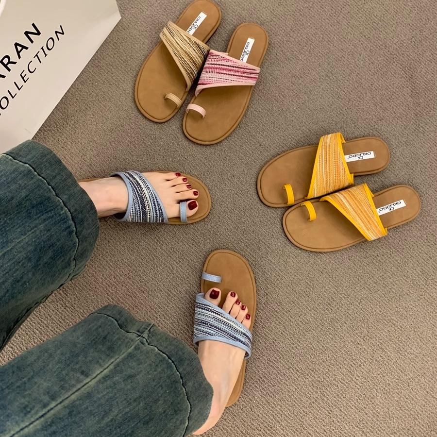 Fashion Female Shoes Rubber Flip Flops Womens Slippers Outdoor Slides 2025 Hawaiian Flat Soft Shoes Woman 2025 Slippers Soft Pantofle Ru