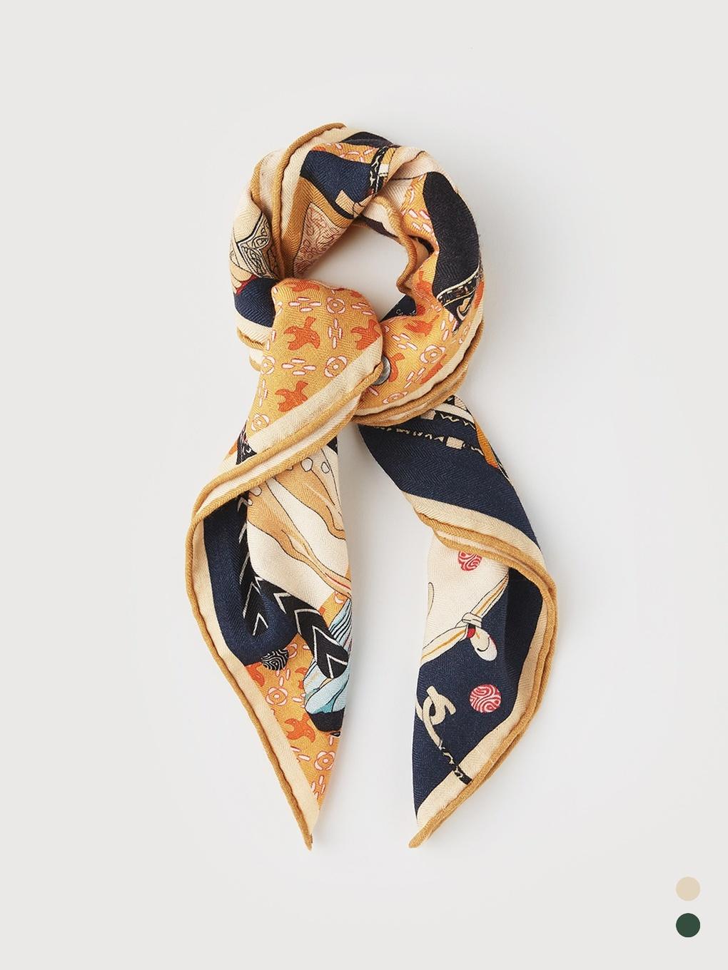 Logo Chain Triangle Scarf_VYCXF4Z7421 beige
