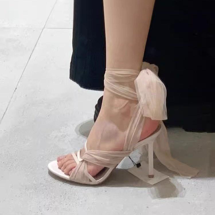 Fashion 2024 Summer New Mesh Cross Straps a Word Buckle Roman Sandals Female Fine Heel Open Toe with Skirt High Heels