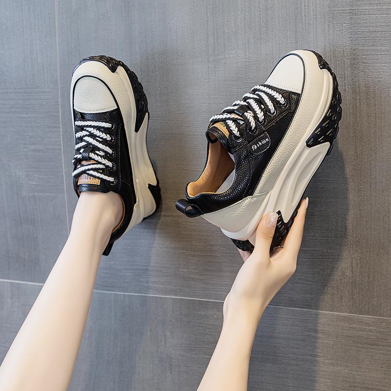 Dad shoes leather surface burst autumn women 2025 new retro lightweight inner height increase casual sports shoes platform single shoes