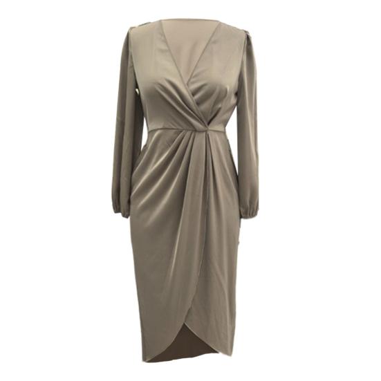 Vestido de mujer con abertura irregular, cintura alta, plisado, mangas largas abullonadas, color liso