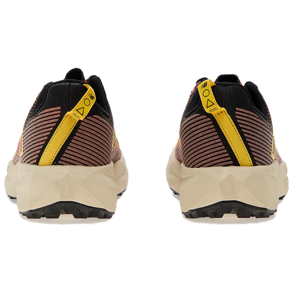 new New Balance Low Top Trail Running Shoes Men's Ginger Yellow