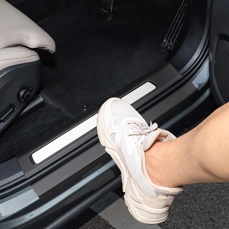 For Volvo S90 xc60 modified leather door sill lower guard and welcome pedal decorative accessories