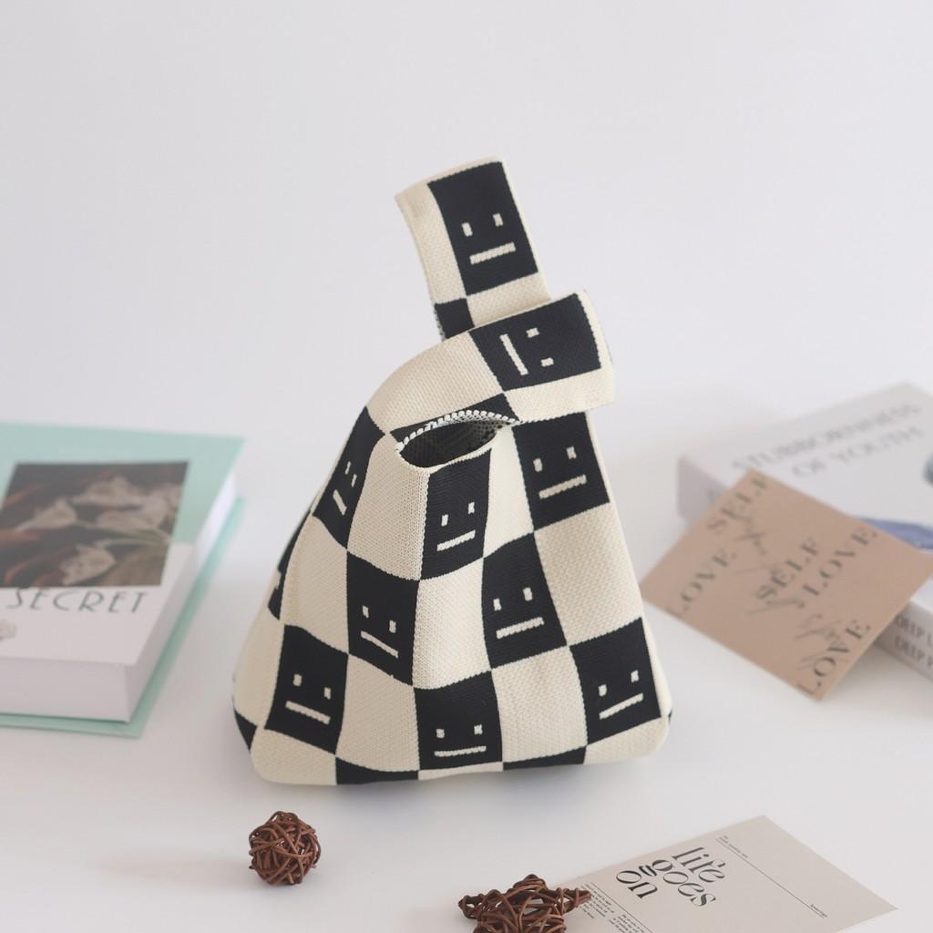 Trendy Knit Bucket Bag For Women Soft And Spacious Tote Bag With Eye-catching Patterns Ideal For Daily Wear And Gifts