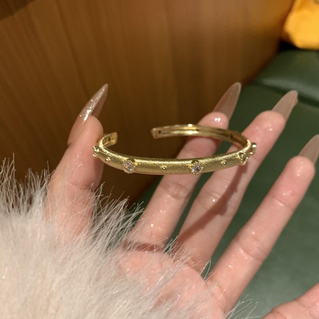 

Minimalist Gold Plated Copper Bracelet With Rhinestones For Fashion Casual Summer золотой