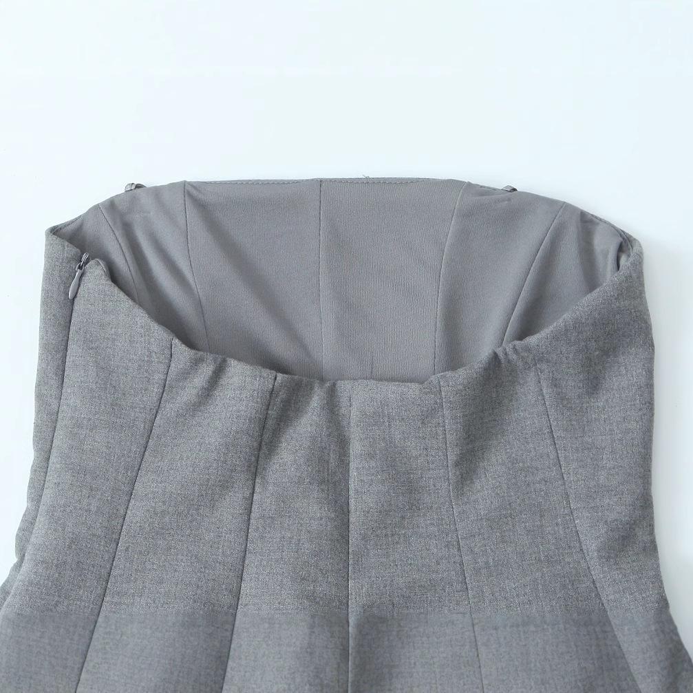 2024 Winter Women's European & American Style Fashion: Simple Short Skirt & Bandeau Top