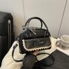 Simple Feel, Temperament, Trend, Cute Shoulder Bag, Fashion Messenger Bag, Small Square Bag 2025 New Model