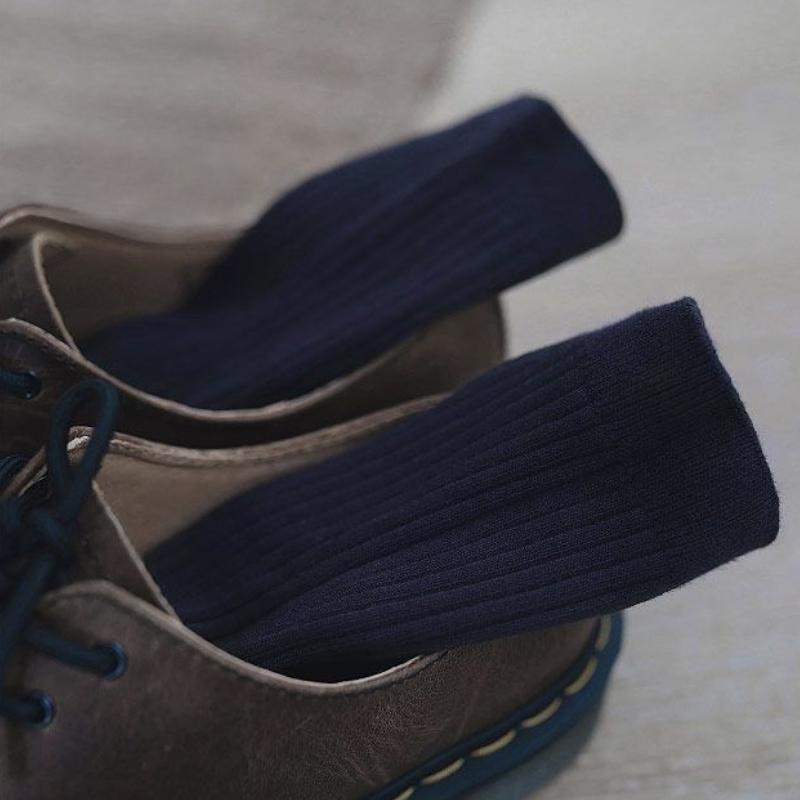 36-46 Plus høykvalitets bomullssokker for menn, middels vertikal stripe, pustende sportssokker