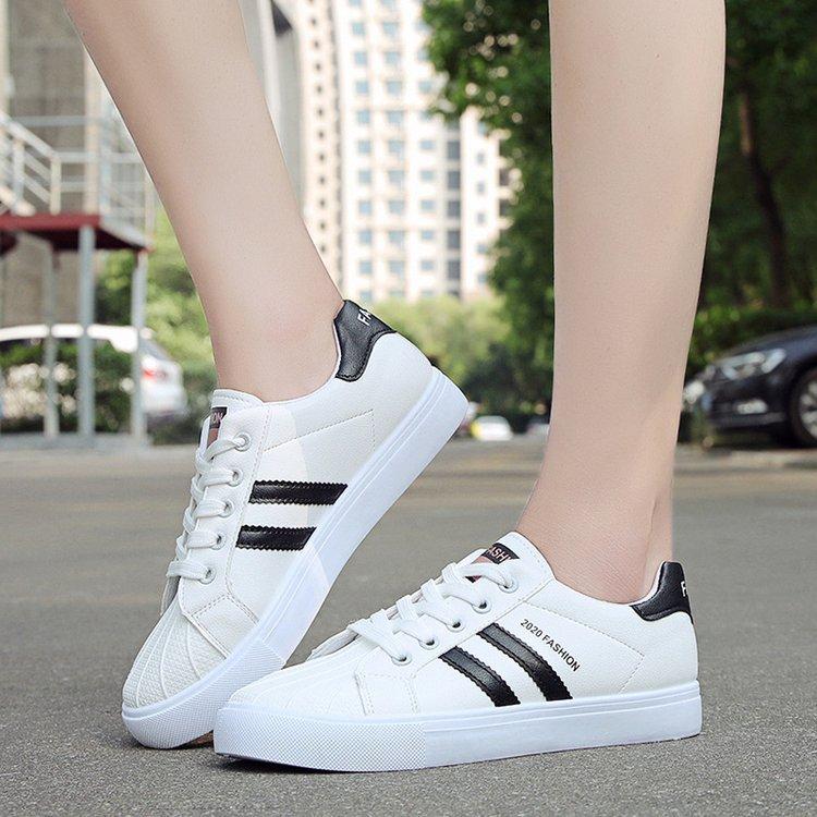 2025 spring and autumn new women's shoes women's board shoes student shoes street shooting white shoes low-top casual shoes leather tide
