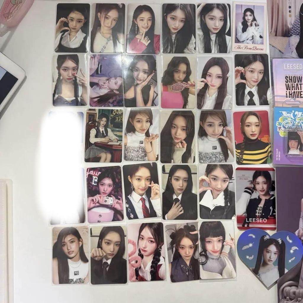 [USED] IVE Trading Card Iso Acrylic Stand Plve