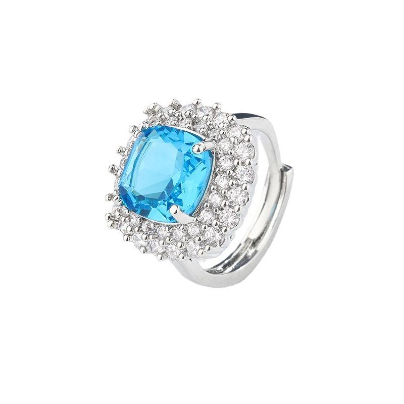 Retro Temperament Ring for Women's Simulation Full Diamond Sapphire Ring Light Luxury Aquamarine Zircon