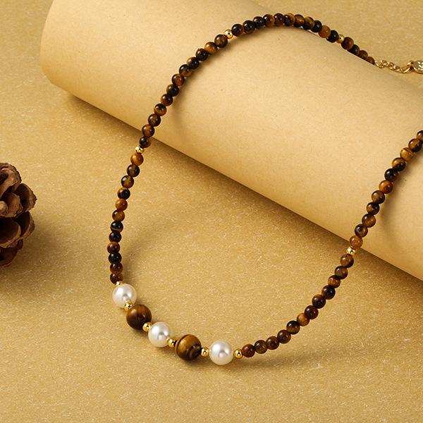 Tiger Eye & Mother-of-Pearl Beaded Choker Necklace for Women - Elegant Clavicle Chain with a Sweet & Cool High-End Style.