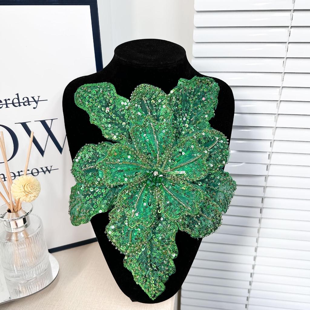 "White Multi-Layer Sequin Bow Tie with Skirt Accessories & Decorative Beaded Corsage"