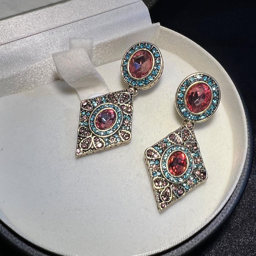 Pre-owned Vintage-style Earrings, Antiqued Bronze Plated with Real Gold, Zircon-studded, Marked for a High-end, Light Luxury Appeal.