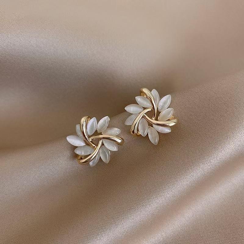 S925 Silver Needle Cat's Eye Stone French Petal Earrings for Women Accessory Personalization Jewelry Accessories