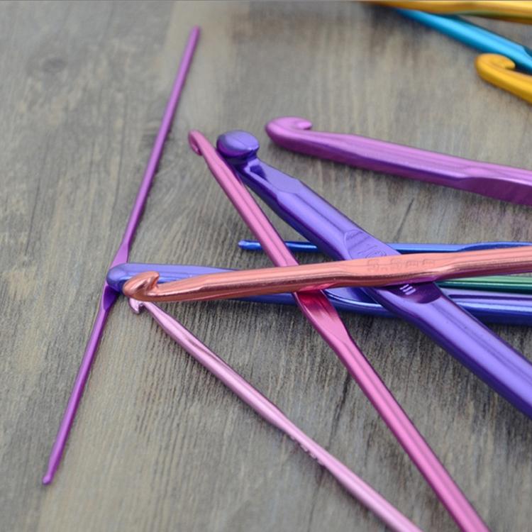Factory Sale 12Pcs/Set 2mm-8mm Colorful Aluminum Crochet Hook Knitting Needles for Weave Craft Hand Knitting
