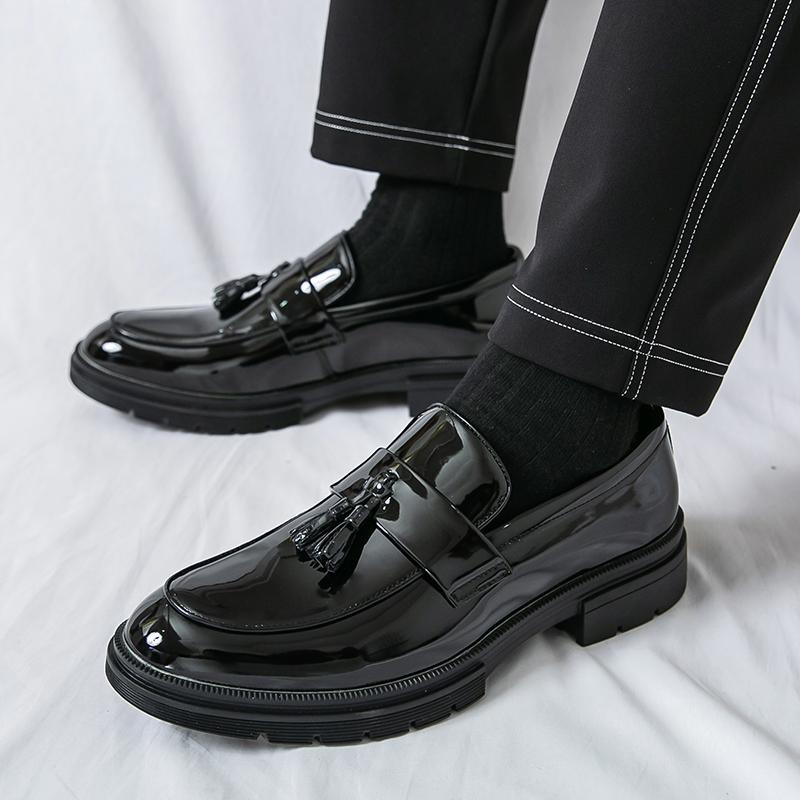 Fashion Soft-Soled Slip-On Shoes Comfortable Men's Loafers Versatile Casual Business Dress Shoes Male Formal Leather Shoes Moccasins